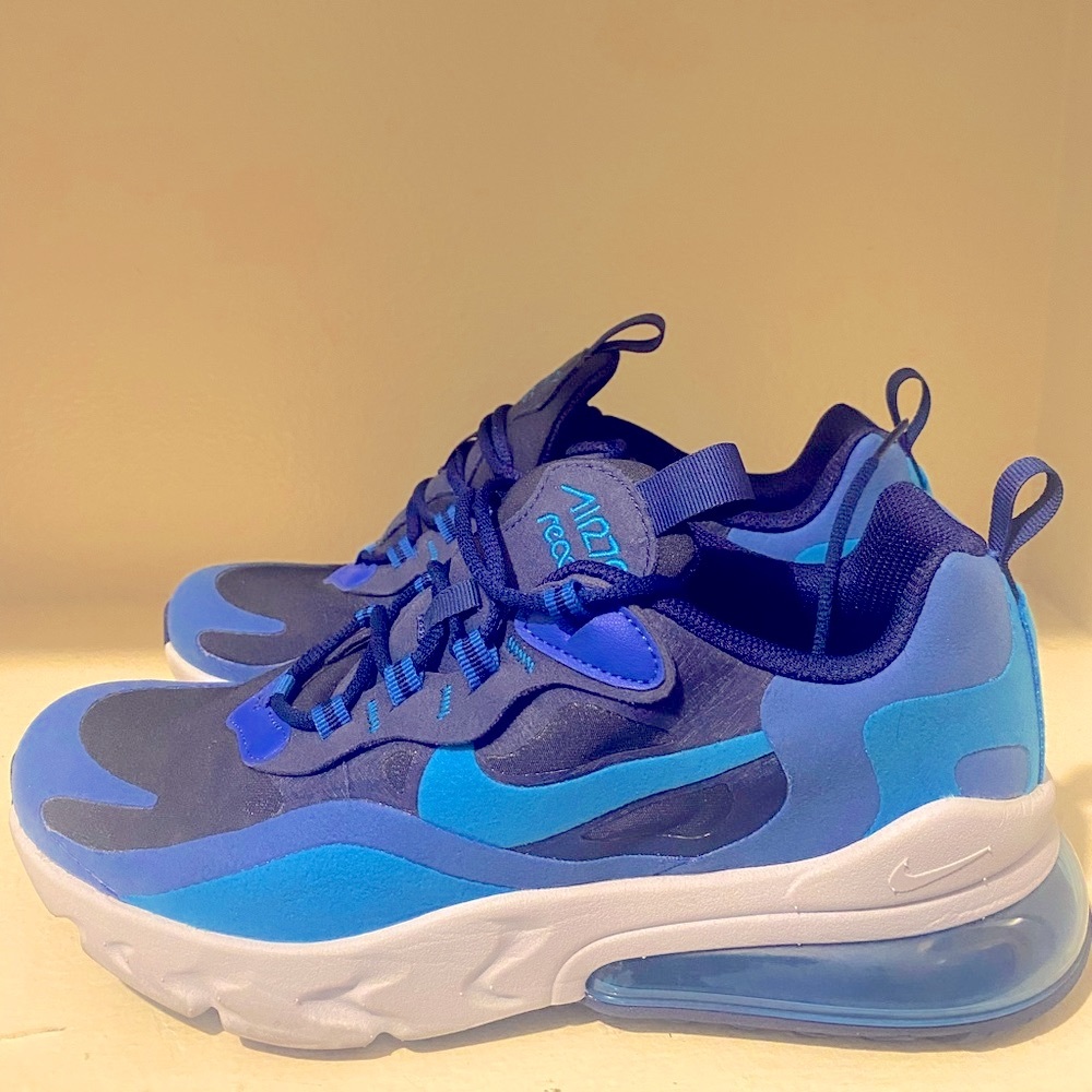 Nike Air Max 270 Sneakers